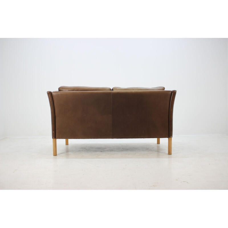 Vintage Danish 2-seater sofa in leather from the 60s