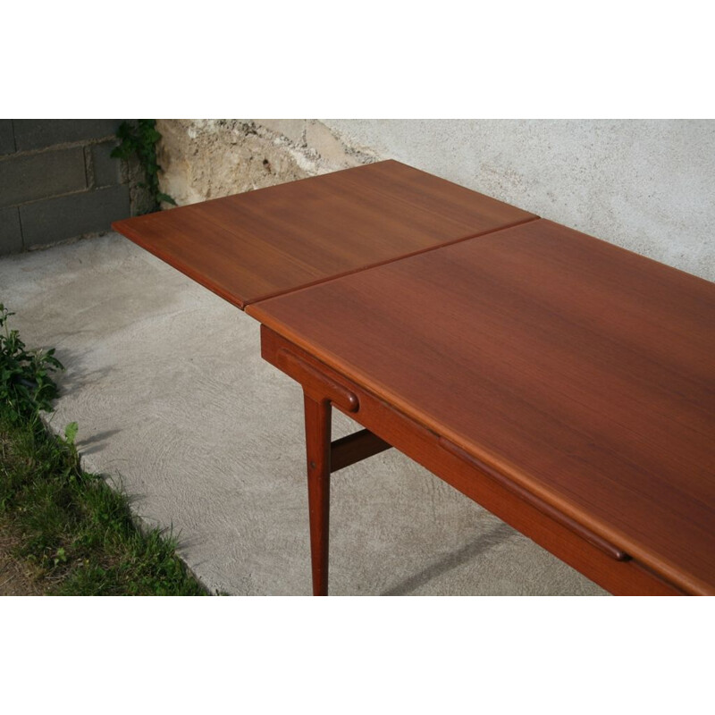 Vintage danish table for Ivan Gern in teak 1960
