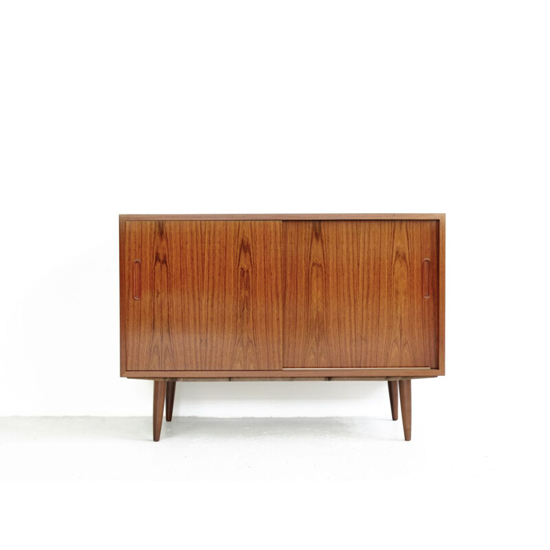 Vintage small sideboard in rosewood by Hundevad 1960s