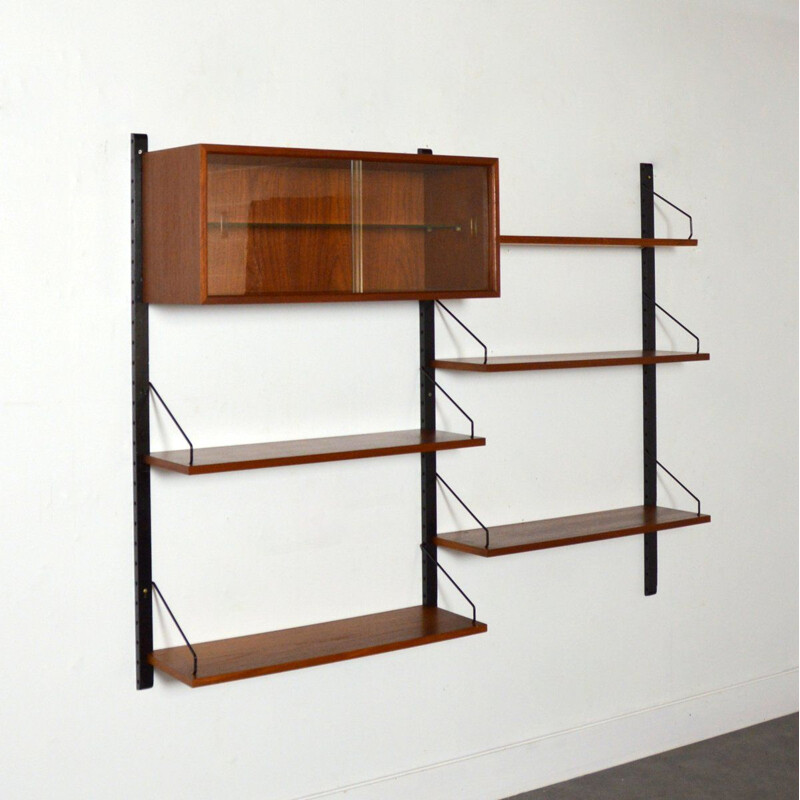 Royal System modular bookcase by Poul Cadovius