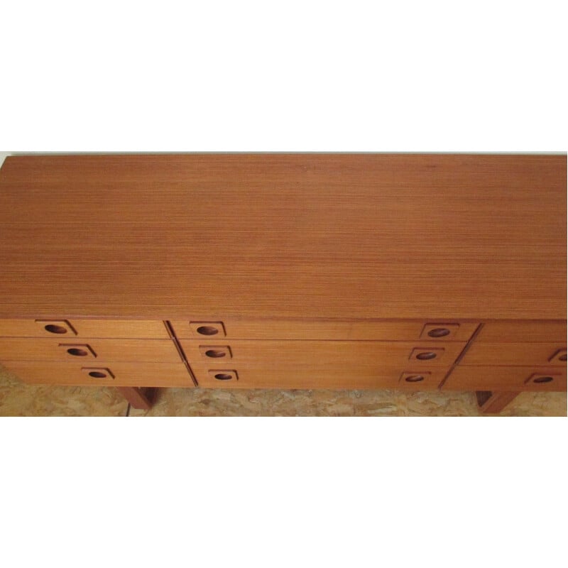 Long chest of 9 drawers in teak by Shreiber