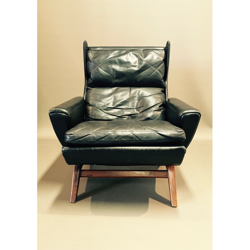 Fauteuil vintage palissandre et cuir noir scandinave 1950