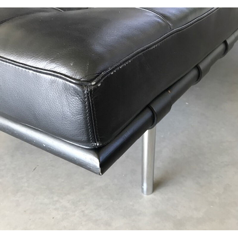 Vintage Barcelona daybed for Knoll in black leather