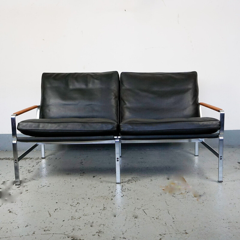 Vintage sofa for Lange in black leather and steel 1960