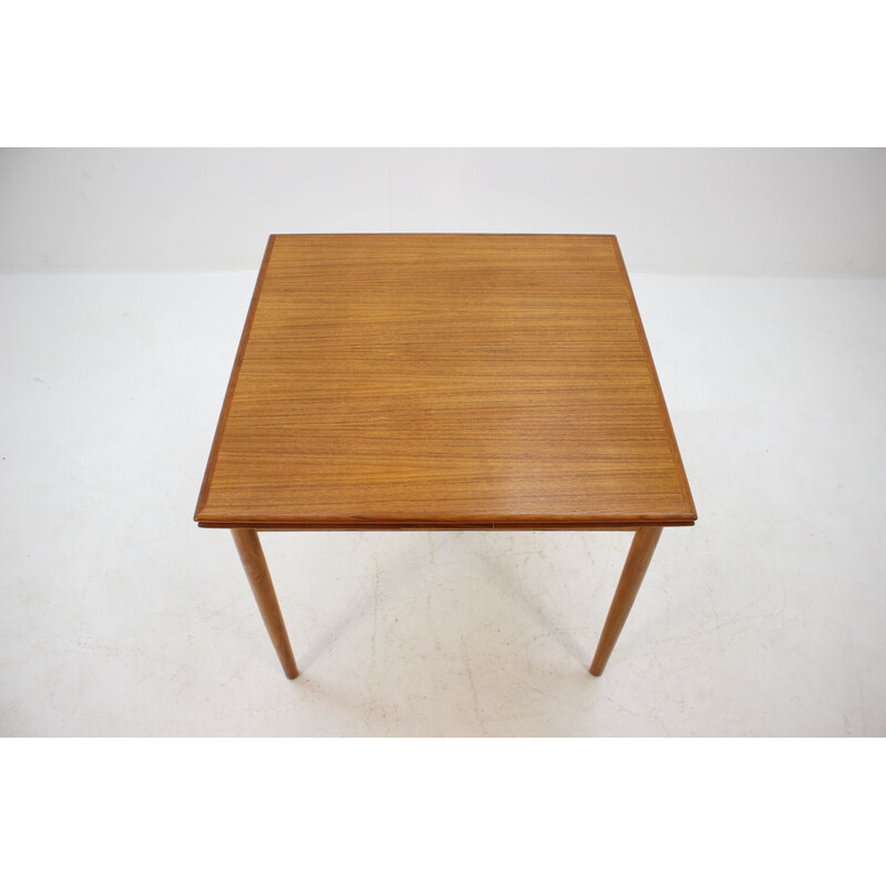 Vintage Danish extendable table in teak,1960