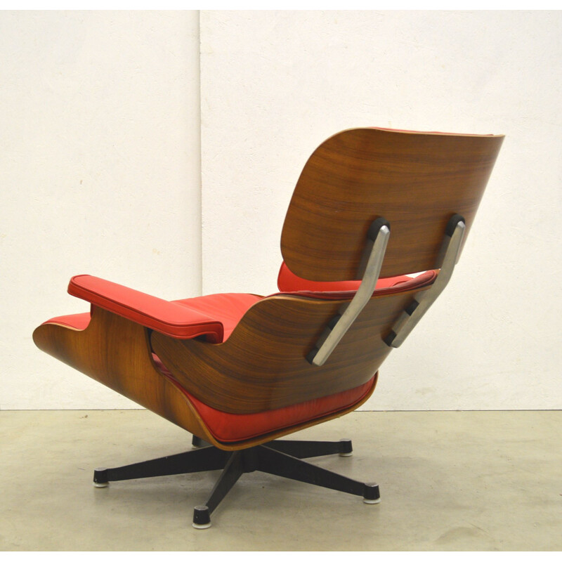 Vintage Lounge Chair & Ottoman 1st European Edition Eames by Hille, 1950s