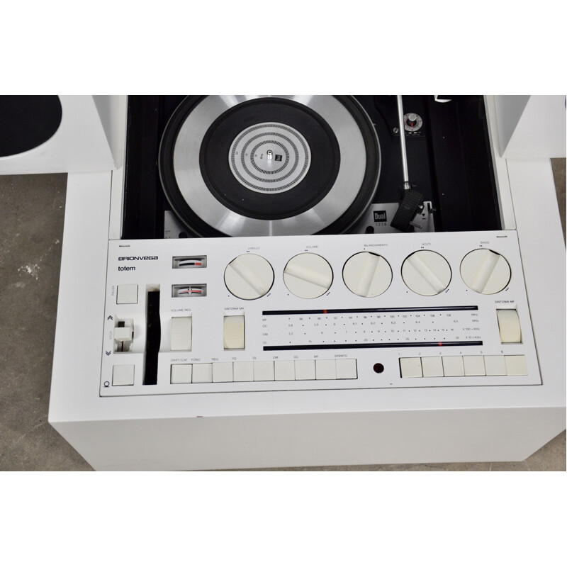 Radio vintage Brionvega TOTEM RR130 par Mario Bellini 