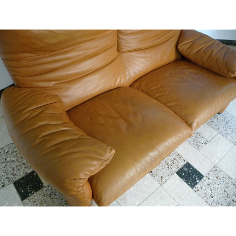 Vintage Maralunga 2 seater leather sofa by Vico Magistretti for Cassina
