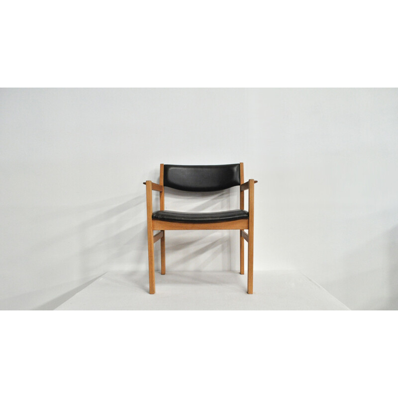 Vintage armchair in oak by Erik Wørts for FDB Møbler, 1960s