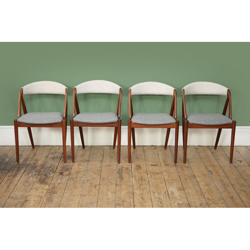 Ensemble de 4 chaises vintage modèle 31 par Kristiansen en teck et laine grise 1950