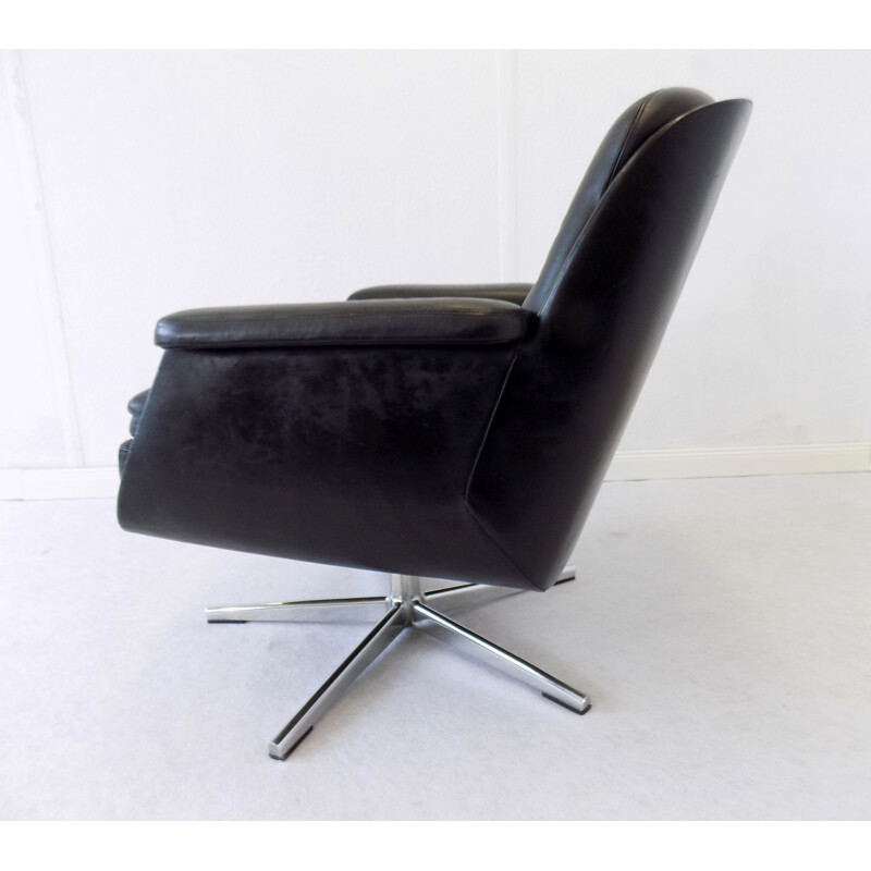 Vintage lounge chair by Schmidt in black leather 1960