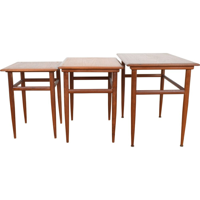 Set of 3 vintage danish nesting tables in teakwood 1960