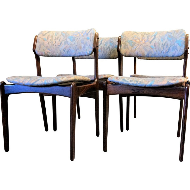 Ensemble de 4 chaises vintage modèle 49 en palissandre par Erik Buch pour Odense mobelfabrik