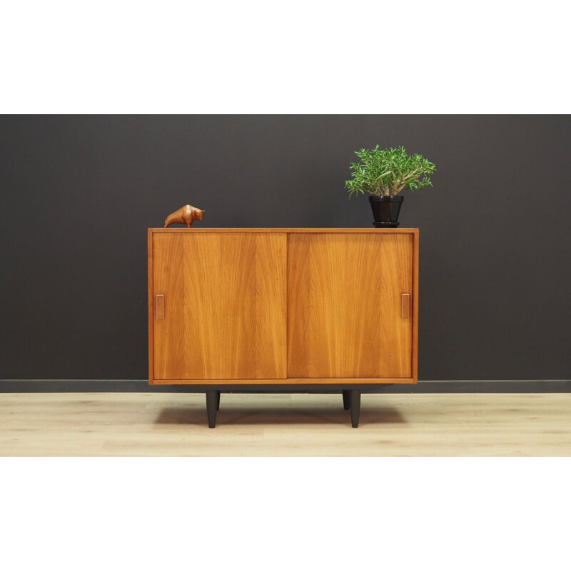 Vintage scandinavian cabinet in teakwood 1970