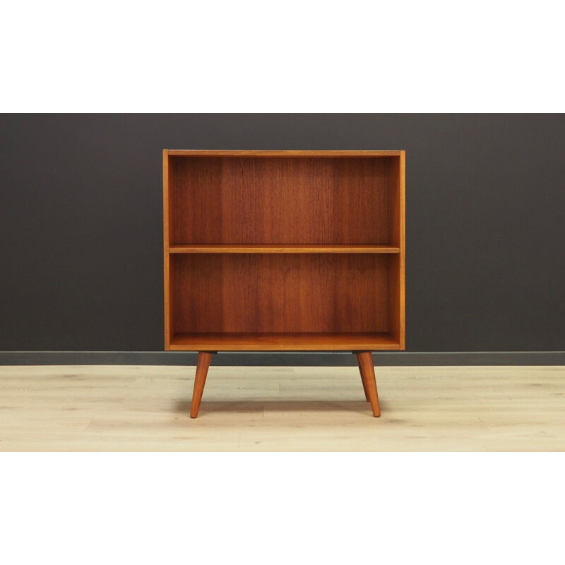 Vintage danish bookcase in teakwood 1970