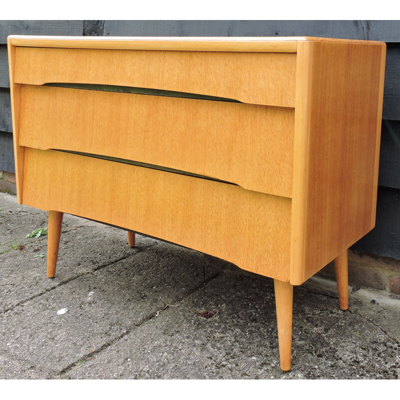 Vintage chest of drawers in oak by Avalon Yatton, 1960s