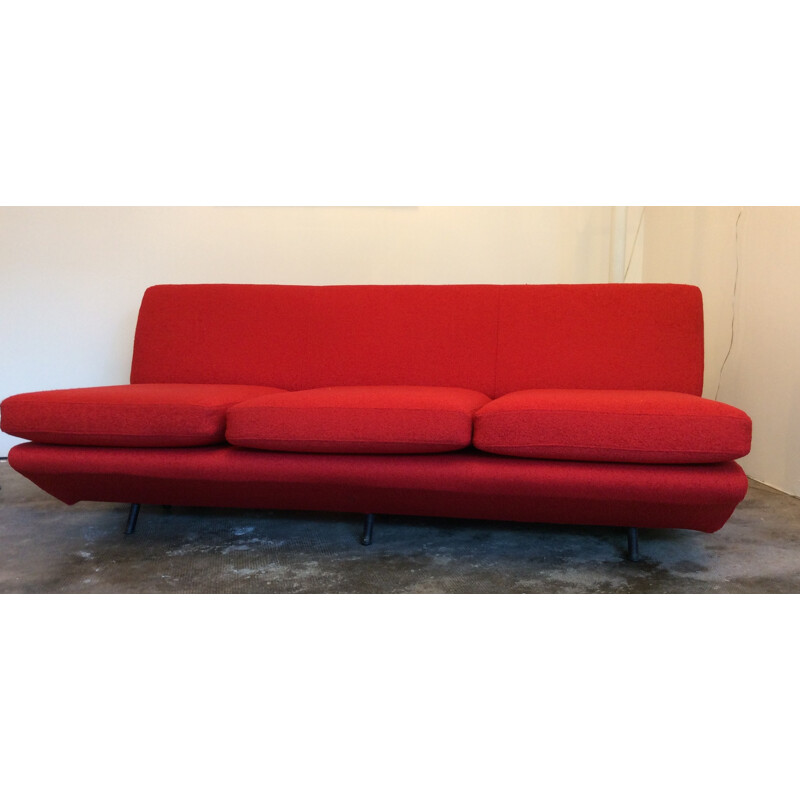 Arflex Triennale red sofa, Marco ZANUSO - 1951