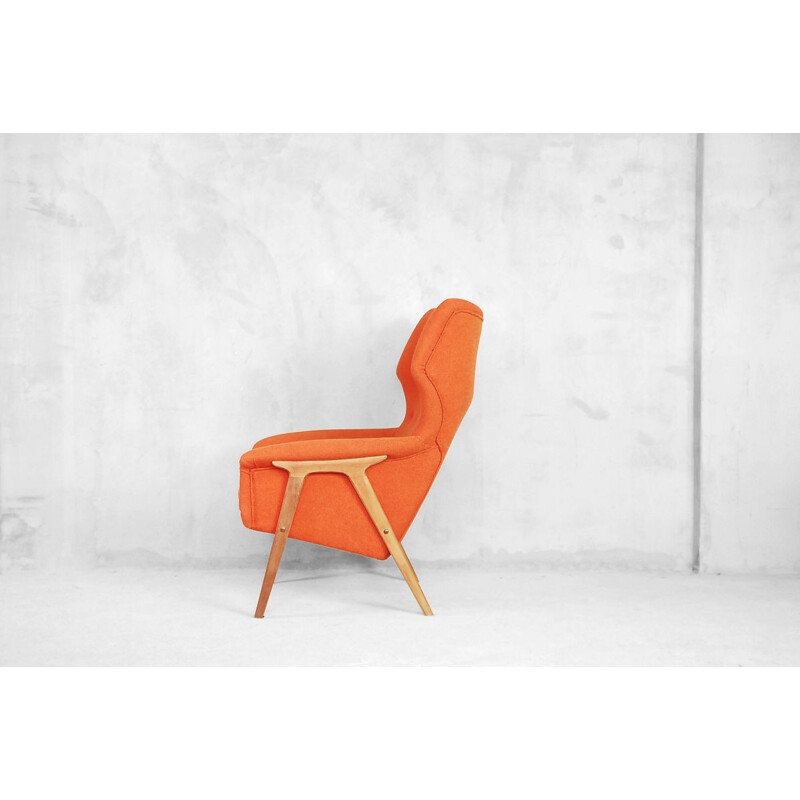 Vintage fauteuil voor Bruksbo Nesjestranda in oranje stof en iepenhout 1960