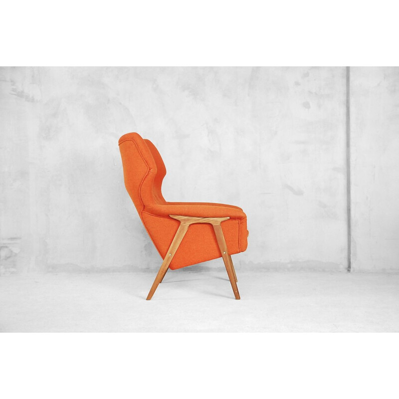 Vintage fauteuil voor Bruksbo Nesjestranda in oranje stof en iepenhout 1960