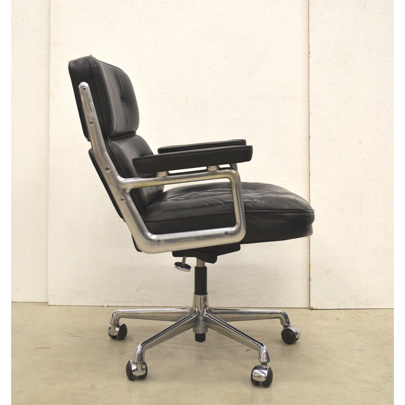 Vintage desk chair Herman Miller ES104 by Charles Eames, 1970s