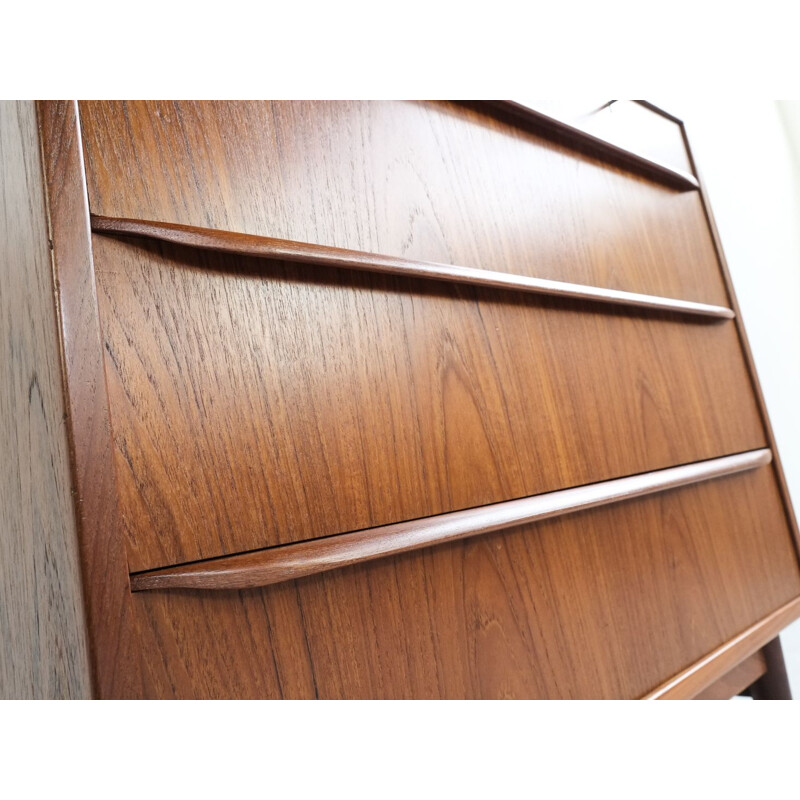 Vintage Danish chest of drawers in teak,1960