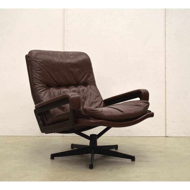 Vintage "King" lounge Chair by André Vandenbeuck for Strässle,1970