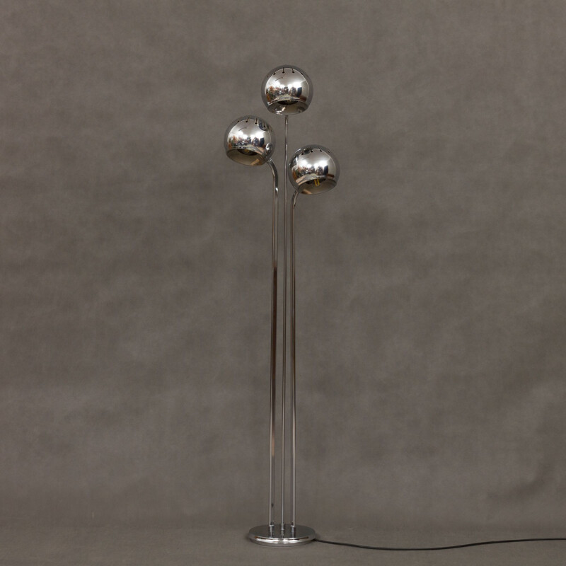 Vintage italian space age floor lamp in metal 1970