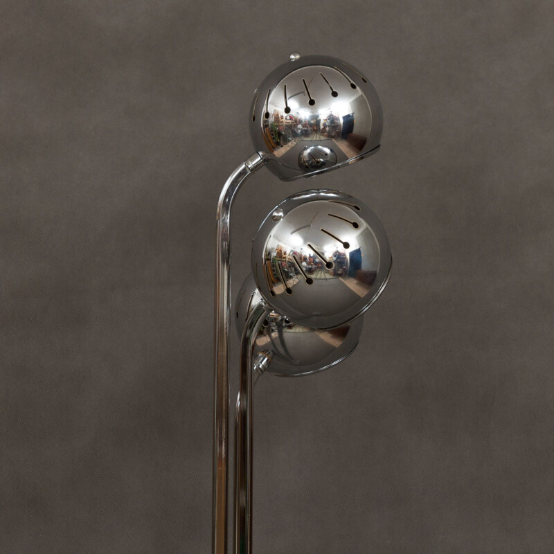 Vintage italian space age floor lamp in metal 1970