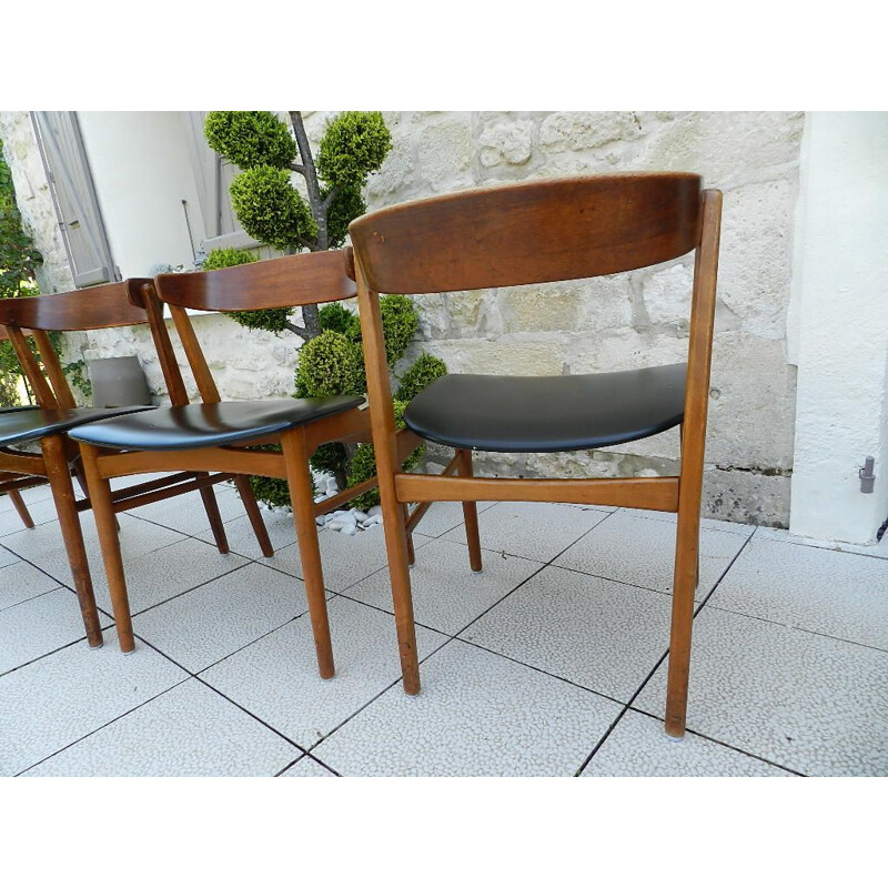 Set of 4 vintage 206 chairs for Fastrup in black leatherette and wood 1970