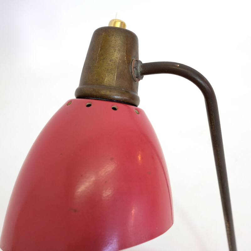 Lampe vintage rouge et or par Robert Caillat 1950