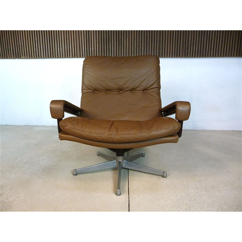 Vintage lounge chair Swiss King leather by André Vandenbeuck for Strässle, 1960s