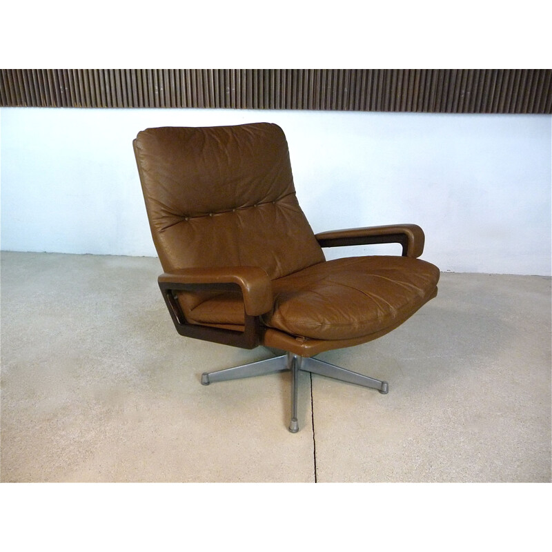 Vintage lounge chair Swiss King leather by André Vandenbeuck for Strässle, 1960s