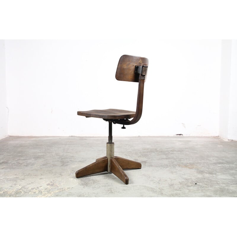 Vintage Bauhaus chair by Albert Stoll for Der Federdreh