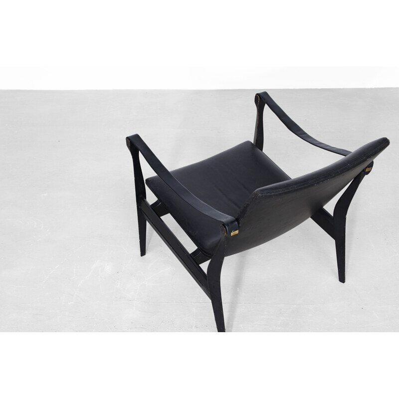 Vintage safari armchair in wood and leather by Ebbe and Karen Clemmensen for Fritz Hansen, Denmark 1958