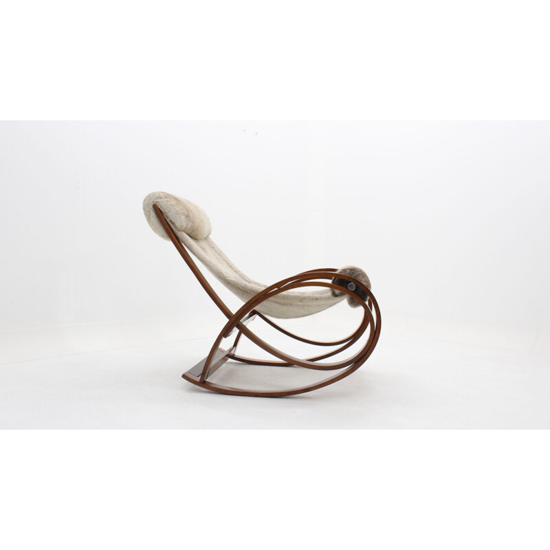Rocking chair vintage Sgarsul pour Poltronova en cuir et bois courbé 1960