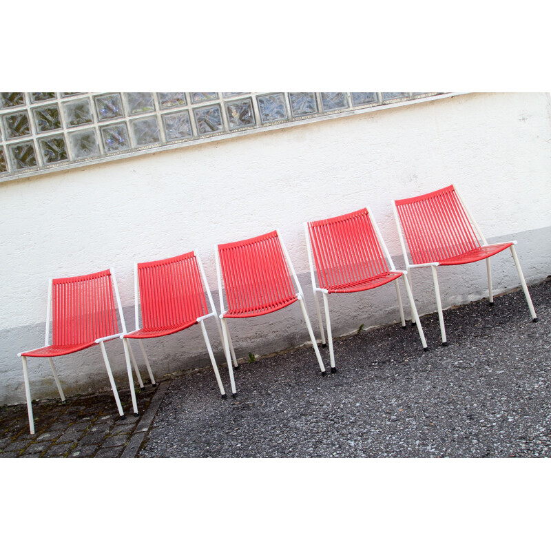 Ensemble de 5 chaises vintage Scoubidou rouge des années 1950