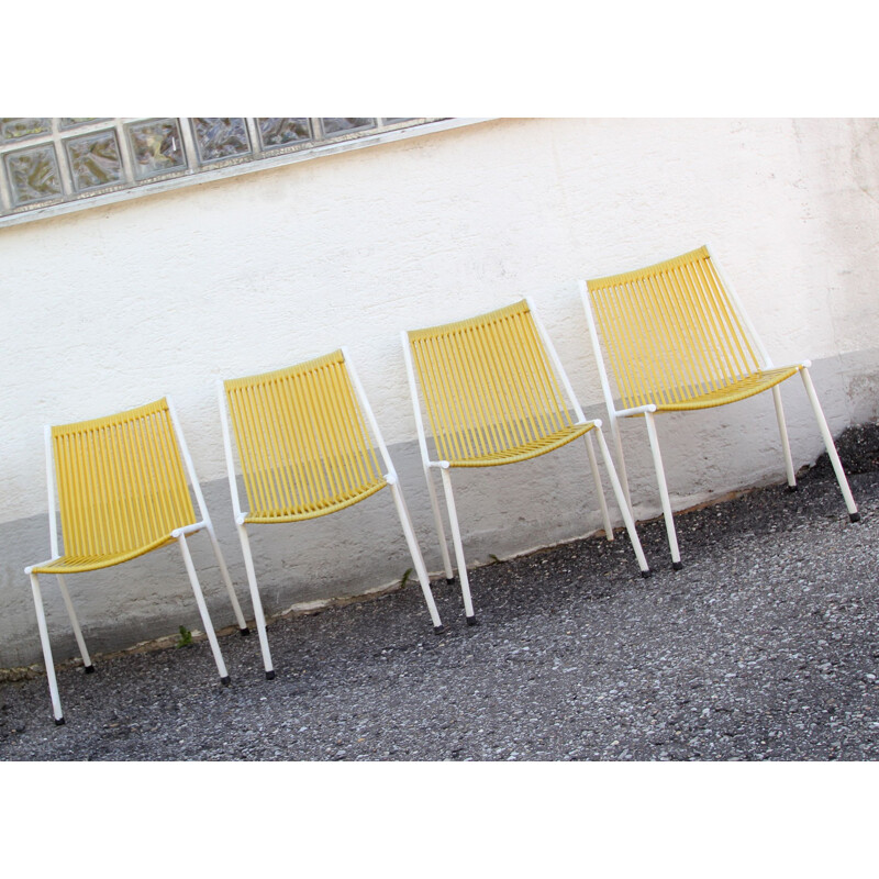 Ensemble de 4 chaises vintage Scoubidou jaune des années 1950