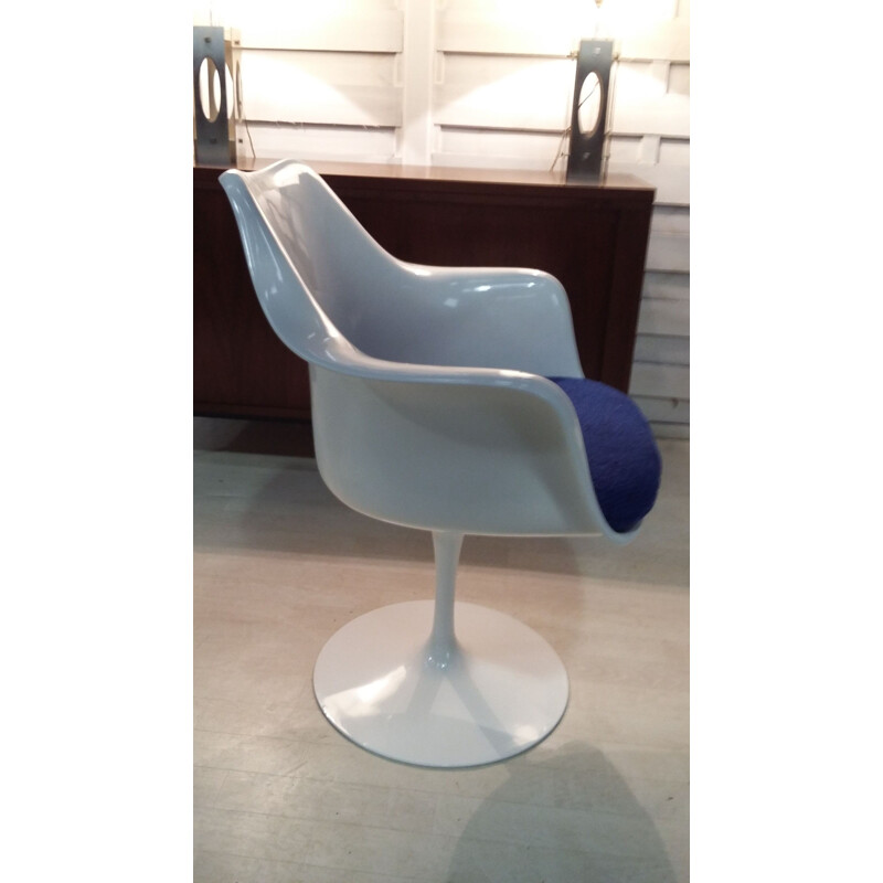 Vintage Tulip armchair by Eero Saarinen for Knoll international