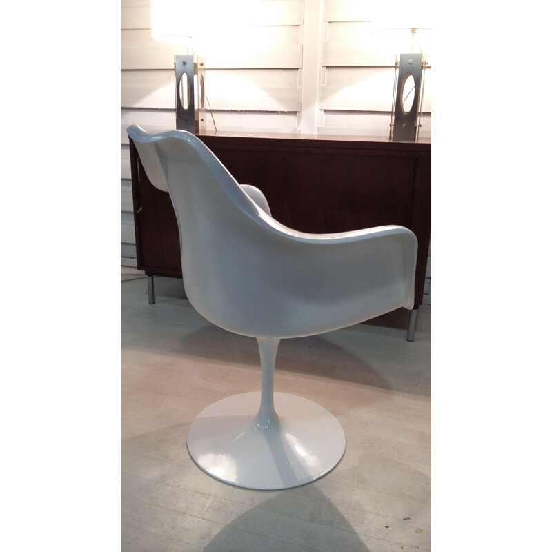 Vintage Tulip armchair by Eero Saarinen for Knoll international