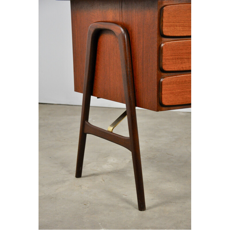 Vintage desk by Louis Van Teeffelen for Wébé 1960S