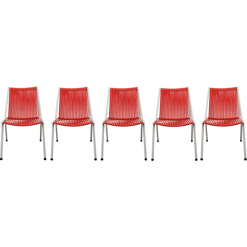 Ensemble de 5 chaises vintage Scoubidou rouge des années 1950