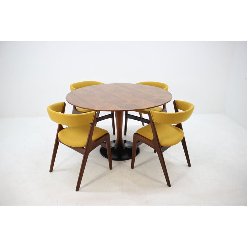 Vintage round teak dining table from the 70s 