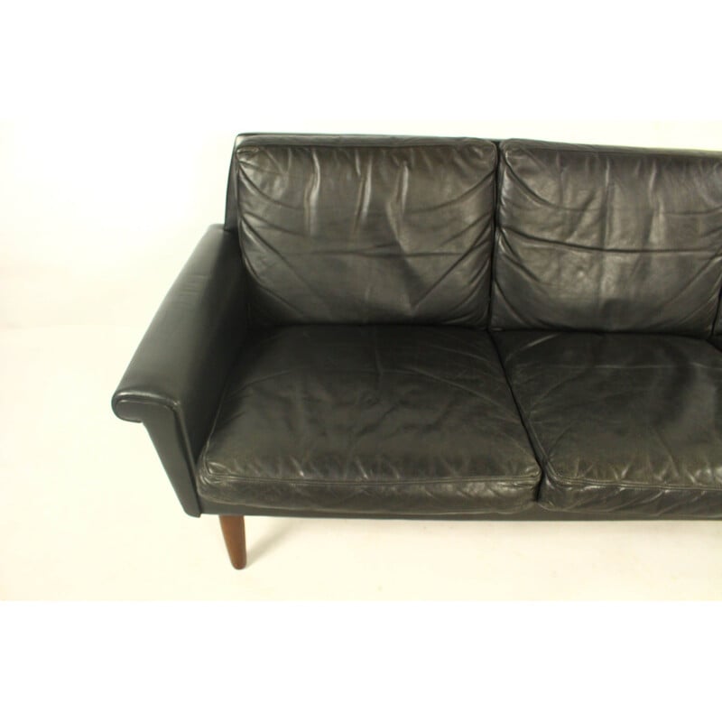 Vintage sofa for Vejen in black leather and wood 1960