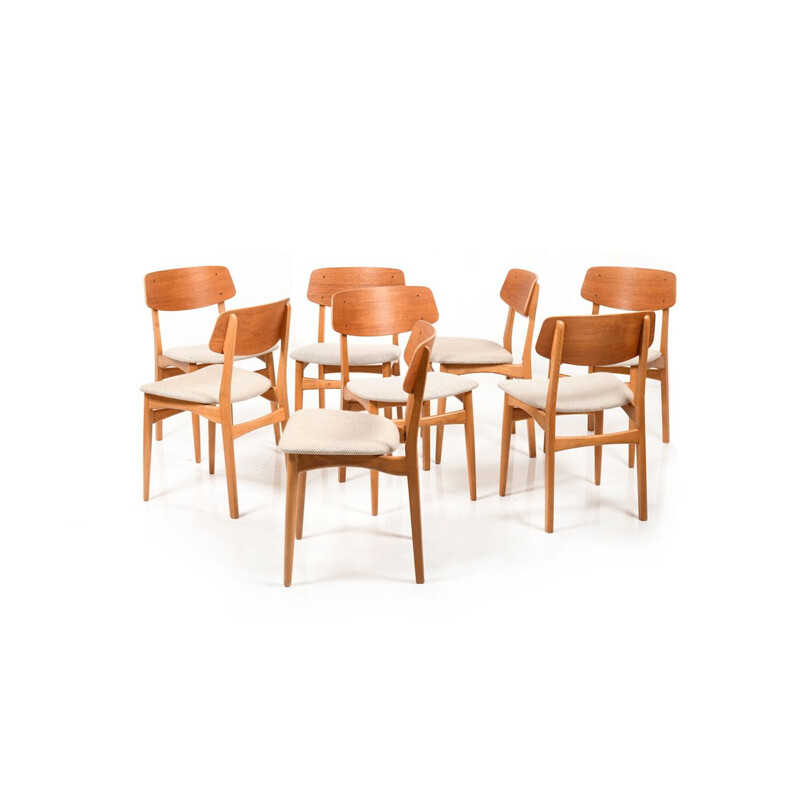 Set of 8 vintage danish chairs in teak and oak 1950