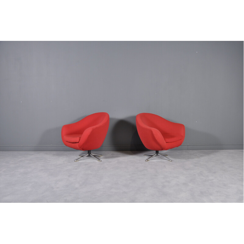 Pair of vintage swivel armchairs in red fabric and metal 1980