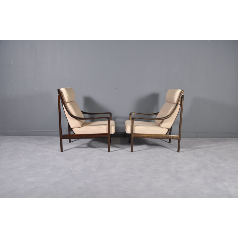 Pair of vintage armchairs by Knoll in mahogany and beige fabric 1960