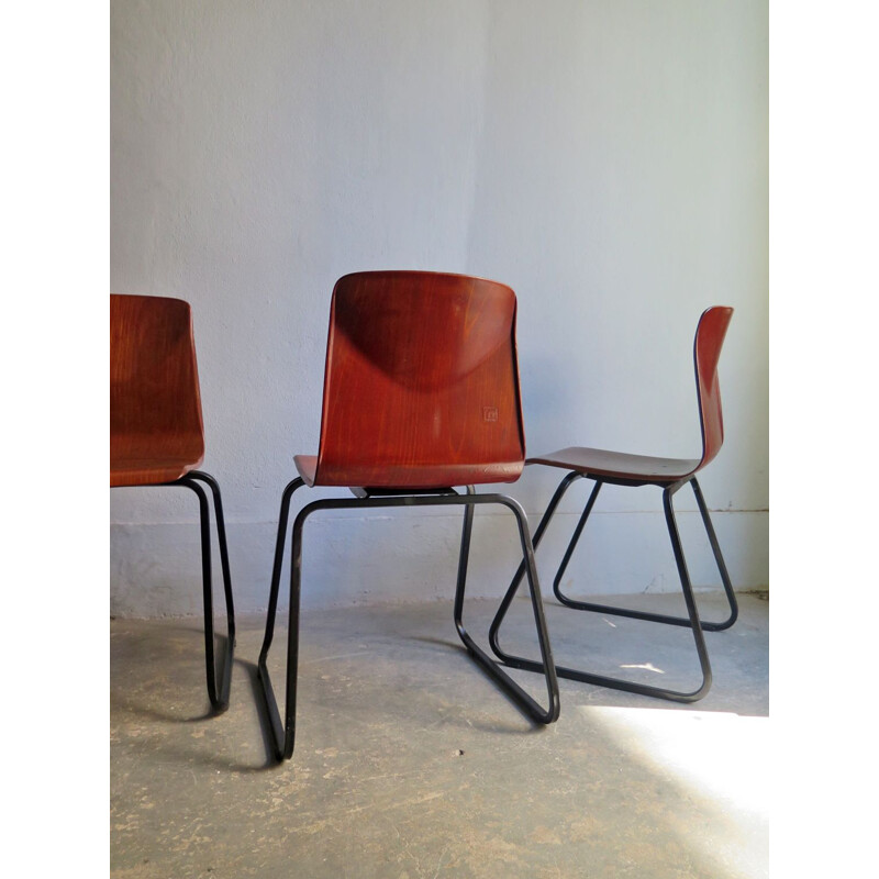 Ensemble de 4 chaises à repas vintage industrielles empilables Allemagne années 1960