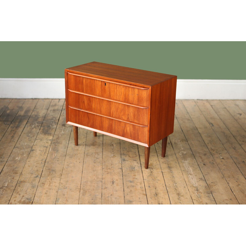 Low vintage chest of drawers in teak 1950