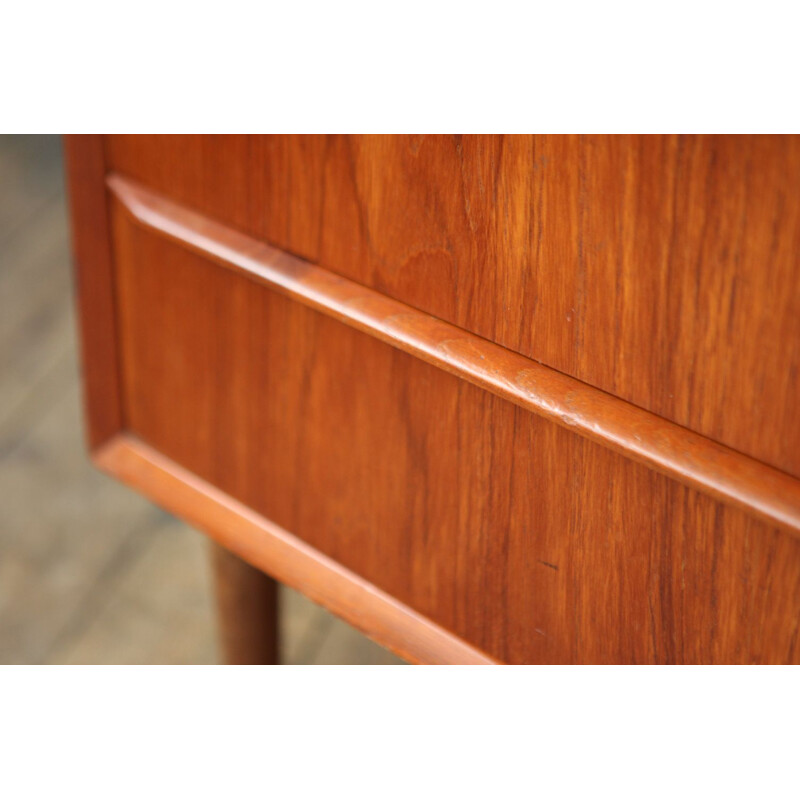 Low vintage chest of drawers in teak 1950