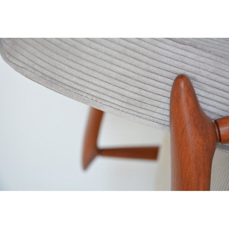 Vintage armchair in grey velvet and wood 1960